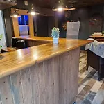 The Pub - Unique & Authentic Experience - Free Parking!, 5 Minutes From Airbus And The Mall Cribbs Бристоль