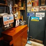 The Pub - Unique & Authentic Experience - Free Parking!, 5 Minutes From Airbus And The Mall Cribbs Апартаменты *